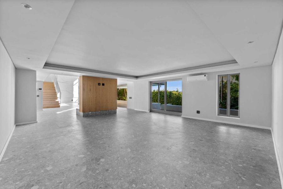 5 Bedroom Property for Sale in Camps Bay Western Cape